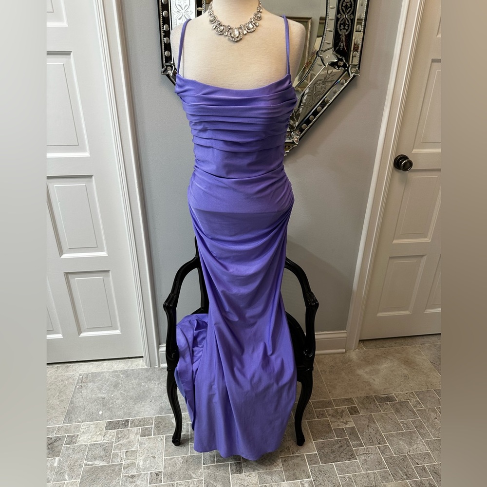 NWOT La Femme Gala Prom Cocktail Wedding Purple Tight Sexy Back Goddess - Picture 5 of 17